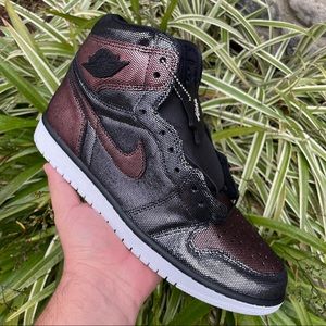 Wmns Air Jordan 1 Retro High OG 'Fearless'